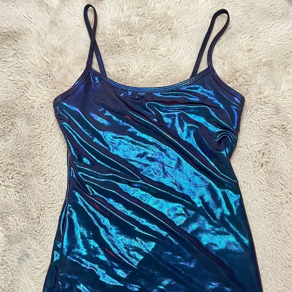 Iridescent, spaghetti strap, body con dress - Picture 2 of 2